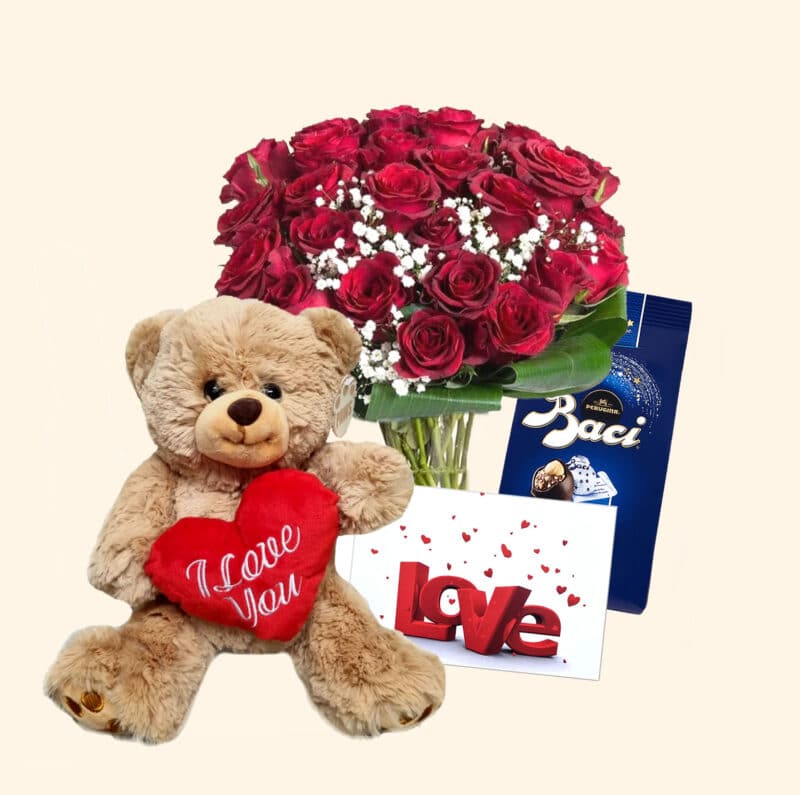 Set composto da 30 rose rosse, orsacchiotto di peluche, cioccolatini e biglietto d'auguri personalizzato.